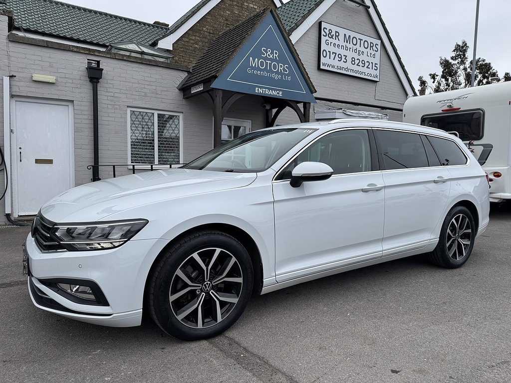 Volkswagen Passat Tsi Evo Sel VN22UXV White #3