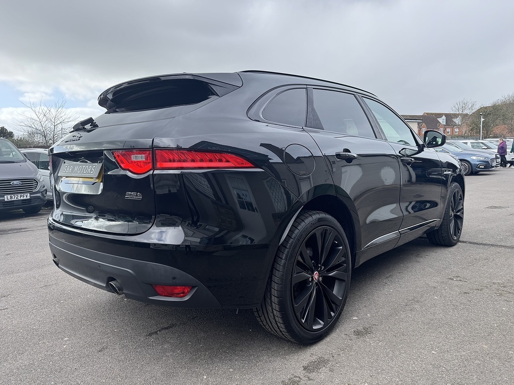 Jaguar F-Pace P250i R-sport WG18DVH Black #4