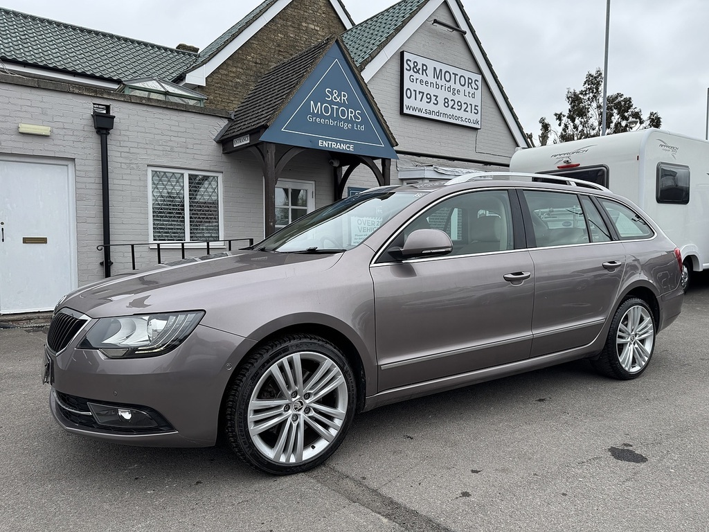 Skoda Superb Tdi Elegance PF63HUA Purple