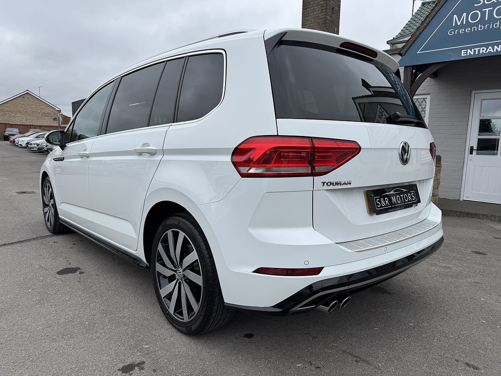 Volkswagen Touran Tdi R-line White #6