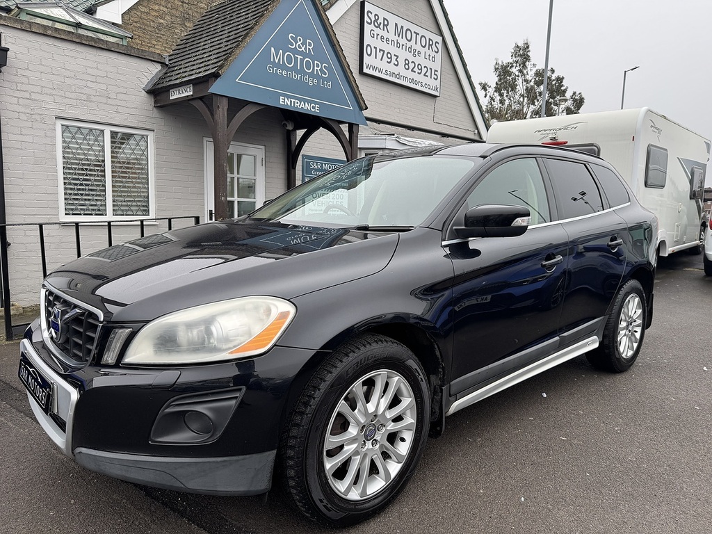 Volvo XC60 D5 Se Lux Black