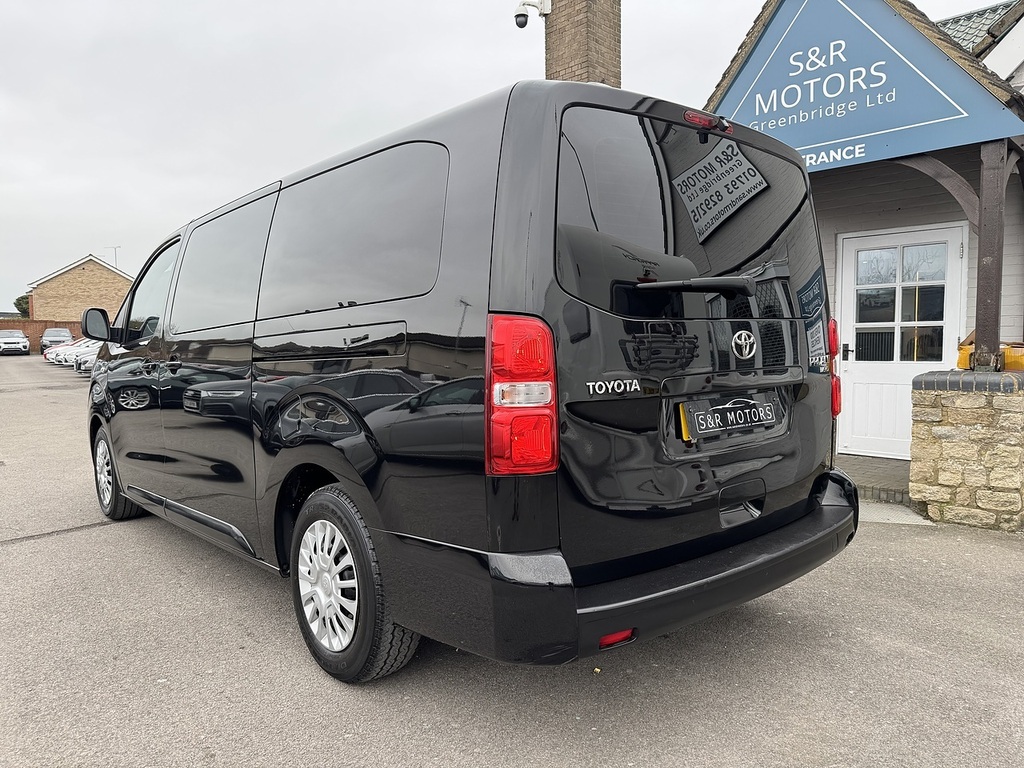 Toyota Proace Verso D Shuttle Black #6