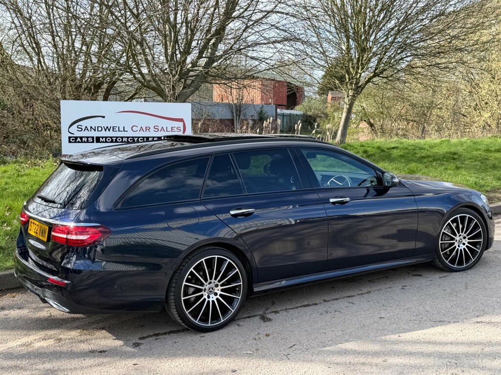 Mercedes-Benz E Class 2.0 Dh Mhev Amg Line Night Edition Premium Plus ST22VWN Blue #4
