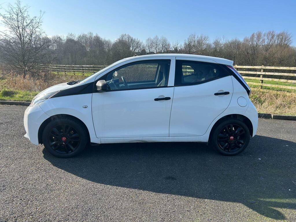 Toyota Aygo 1.0 Vvt-i X Euro 6  White #4