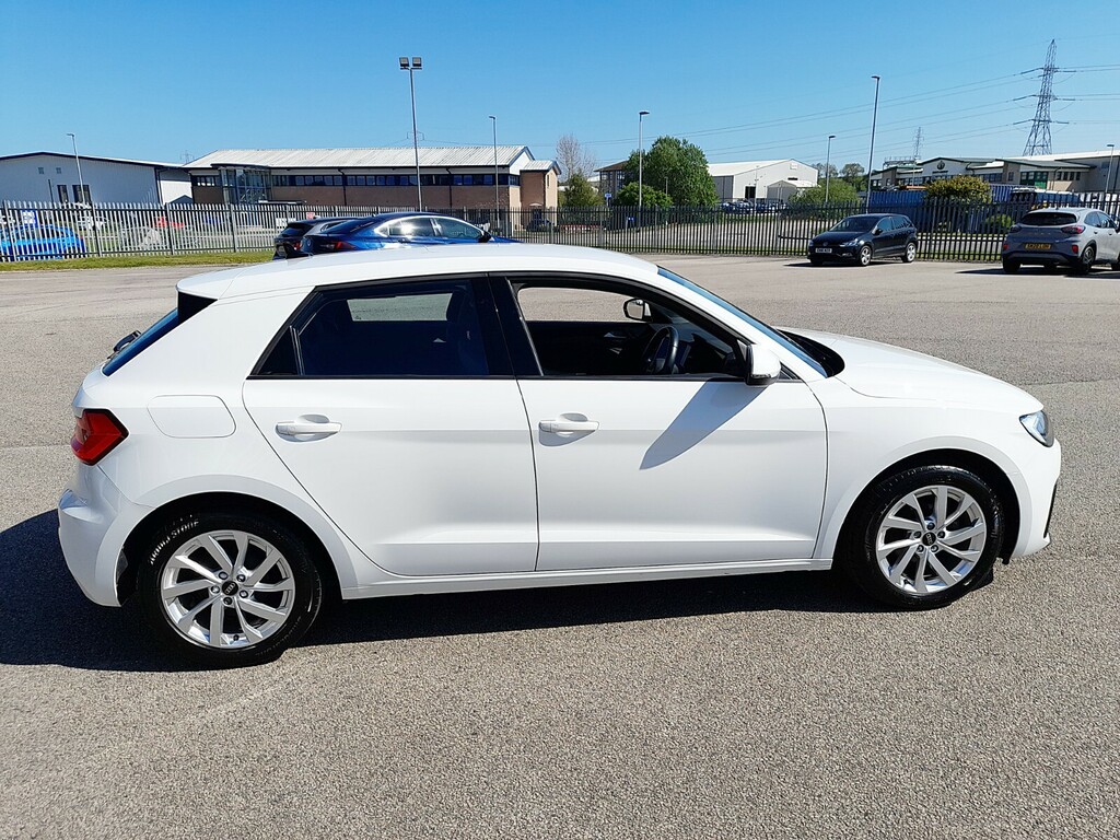 Audi A1 1.0 Tfsi 25 Sport Sportback KR71FXE White #6