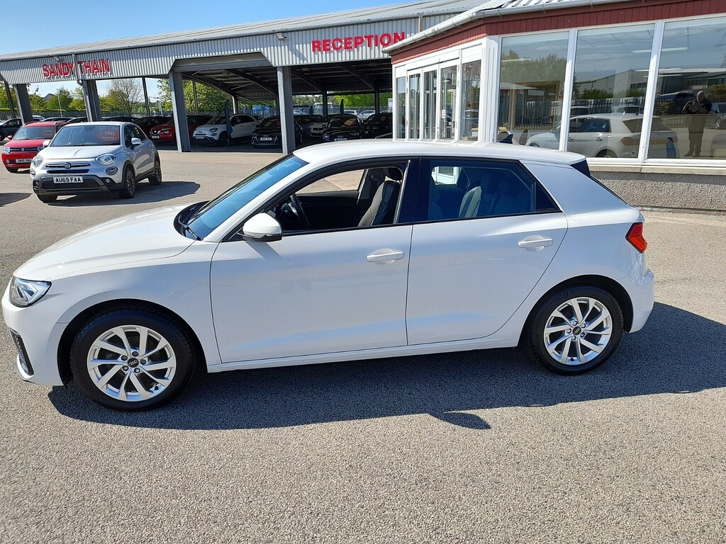 Audi A1 1.0 Tfsi 25 Sport Sportback KR71FXE White #3