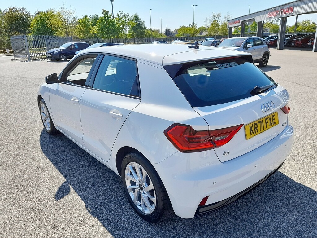 Audi A1 1.0 Tfsi 25 Sport Sportback KR71FXE White #4