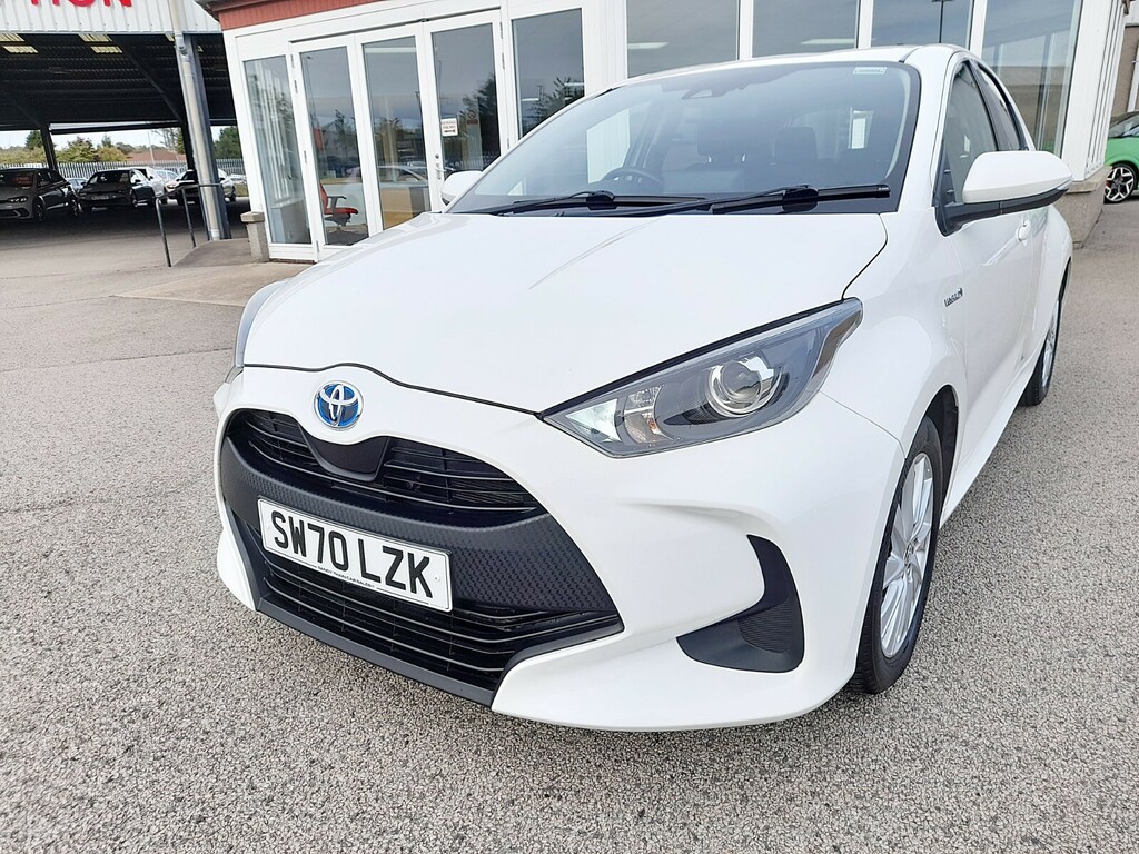 Toyota Yaris 1.5 Icon Fhev Hybrid White