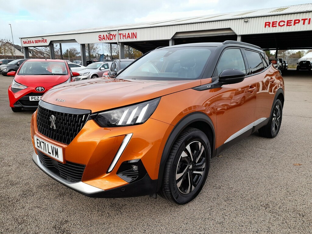 Peugeot 2008 1.2 Pure Tech 130 Gt Nav Orange