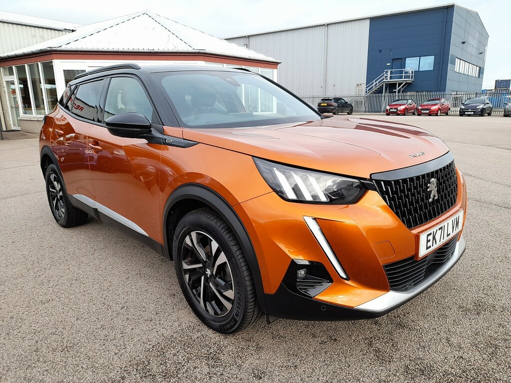 Peugeot 2008 1.2 Pure Tech 130 Gt Nav EK71LVM Orange #2