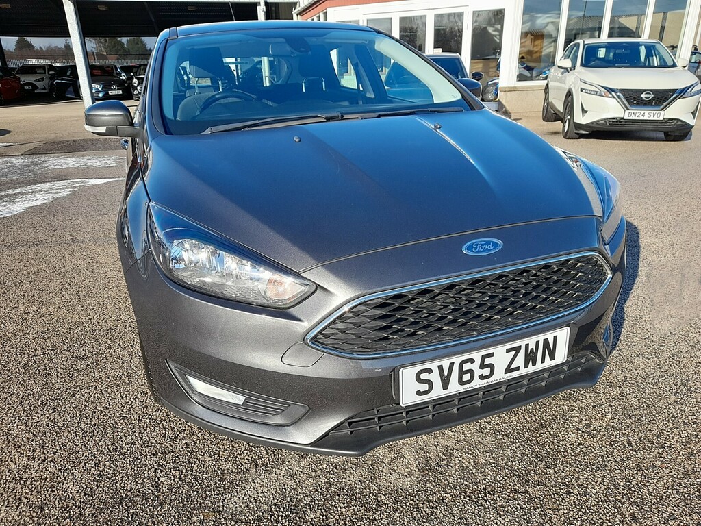 Ford Focus 1.0T 125 Zetec 20 Pounds Road Tax SV65ZWN Grey #2