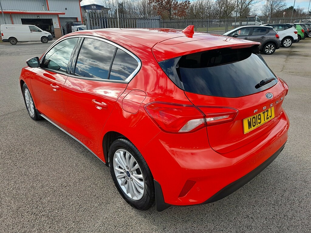 Ford Focus 1.0T 125 Titanium Nav WO19TZJ Red #4