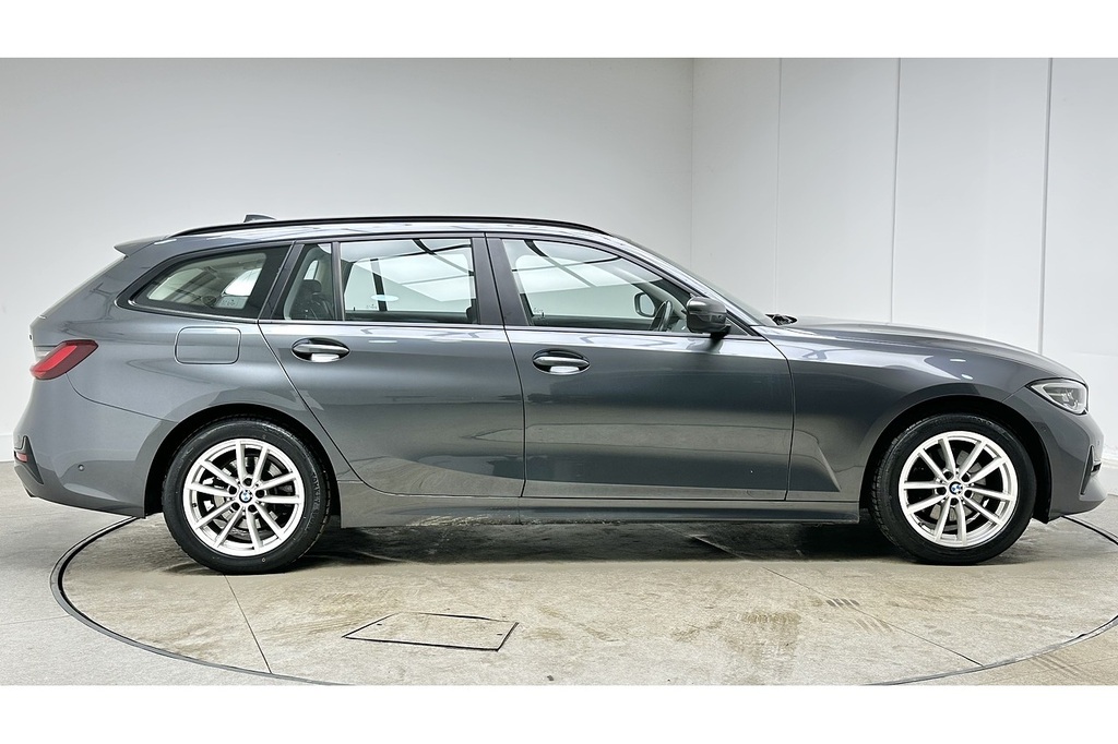 BMW 3 Series 320D Mht Se Pro LM71MXX Grey #4