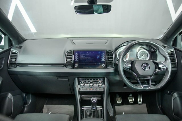 Skoda Karoq 2022 1.5 Tsi Act Sportline Suv E YB71UWR Black #2