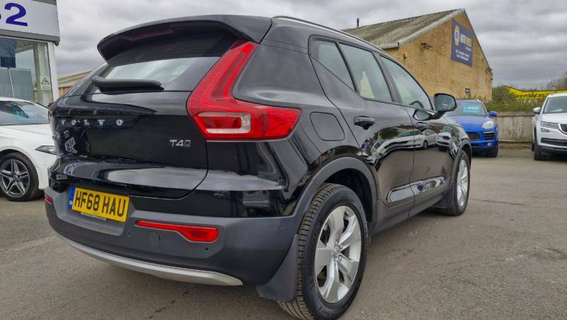Volvo XC40 2.0 T4 Momentum Awd Geartronic - 2018 68 HF68HAU Black #5