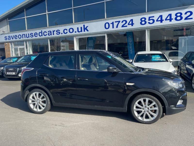 SsangYong Tivoli 1.6 D Ex - 2018 18 Black #4