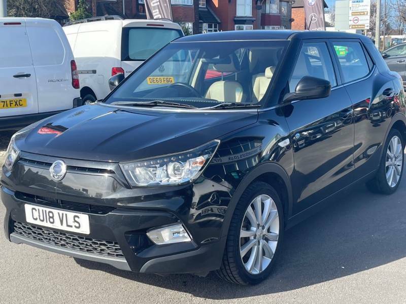 SsangYong Tivoli 1.6 D Ex - 2018 18 Black #3