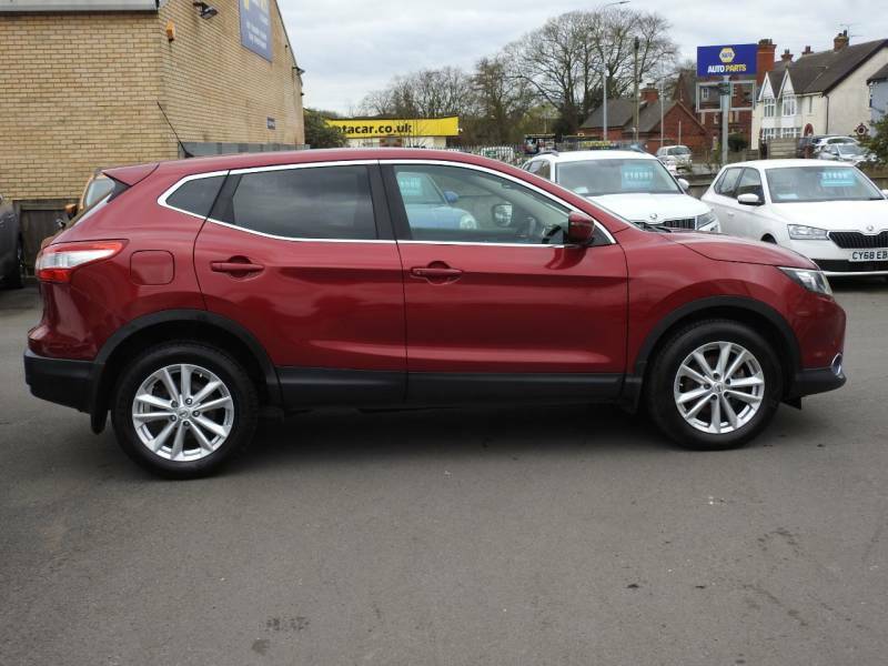 Nissan Qashqai 1.2 Dig-t Acenta - 2015 15 FD15OYO Red #5
