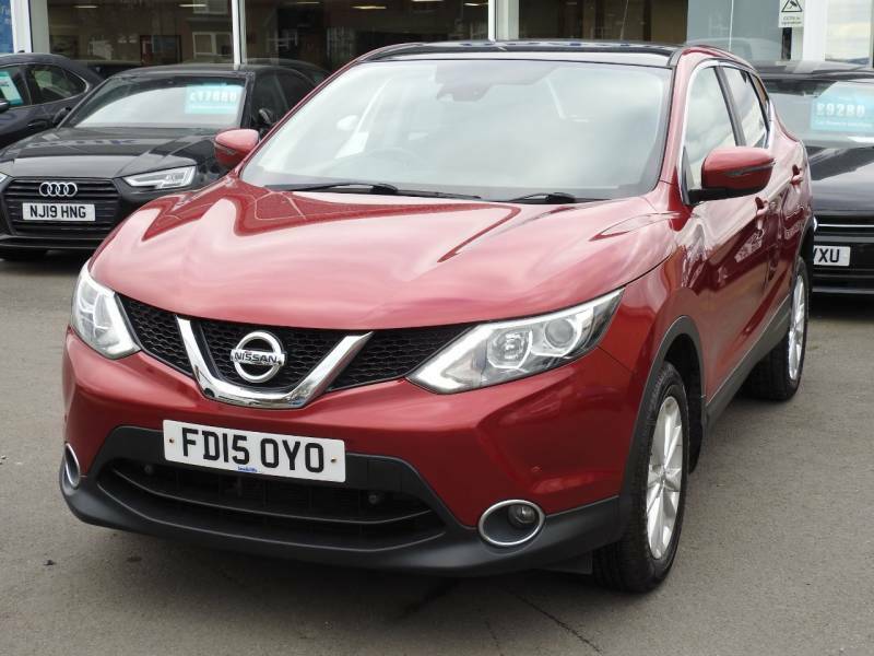 Nissan Qashqai 1.2 Dig-t Acenta - 2015 15 Red