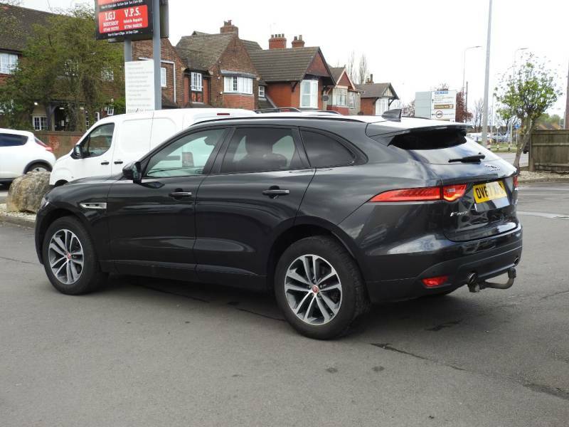 Jaguar F-Pace 2.0D 240 R-sport Awd - 2017 67 OV67XFO Grey #3