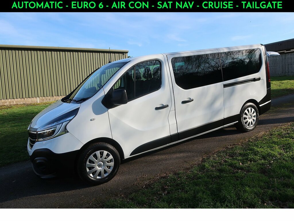 Renault Trafic 2.0 Dci Energy 30 Business Minibus Double Cab White