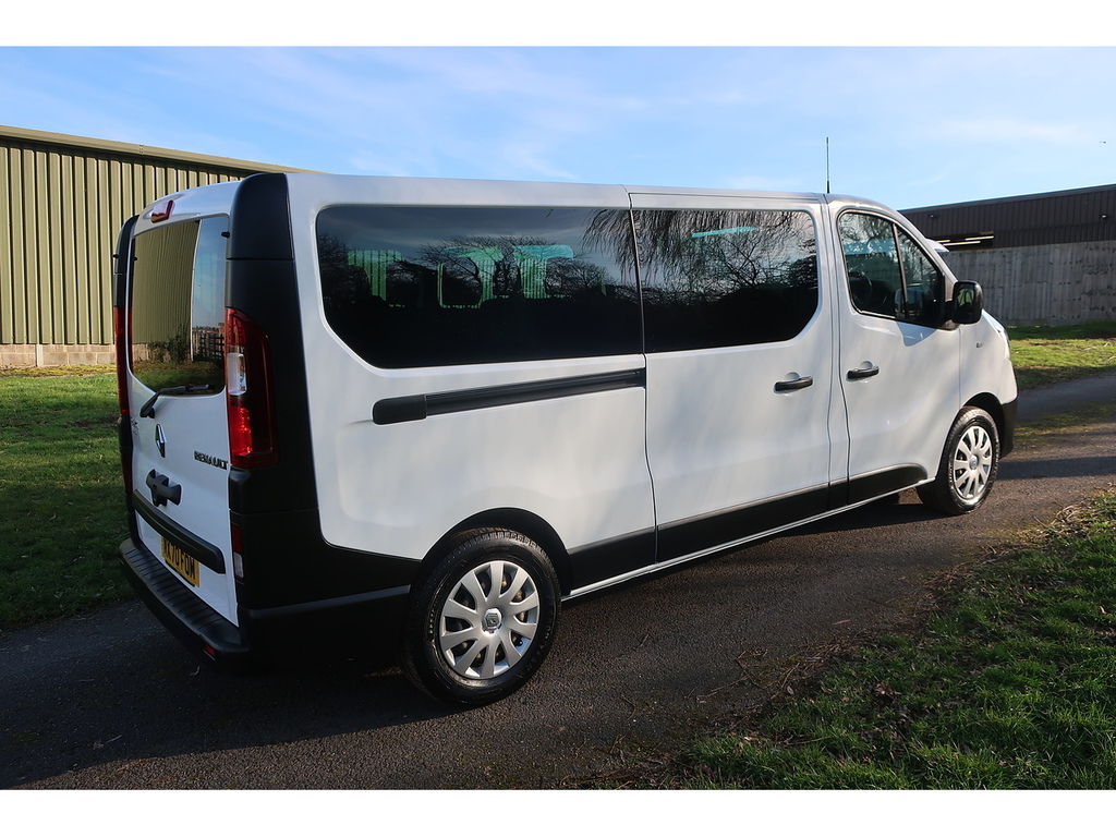 Renault Trafic 2.0 Dci Energy 30 Business Minibus Double Cab White #2