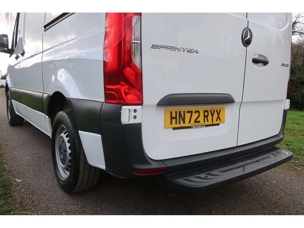 Mercedes-Benz Sprinter 2.0 315 Cdi Progressive Panel Van G-tro HN72RYX White #6