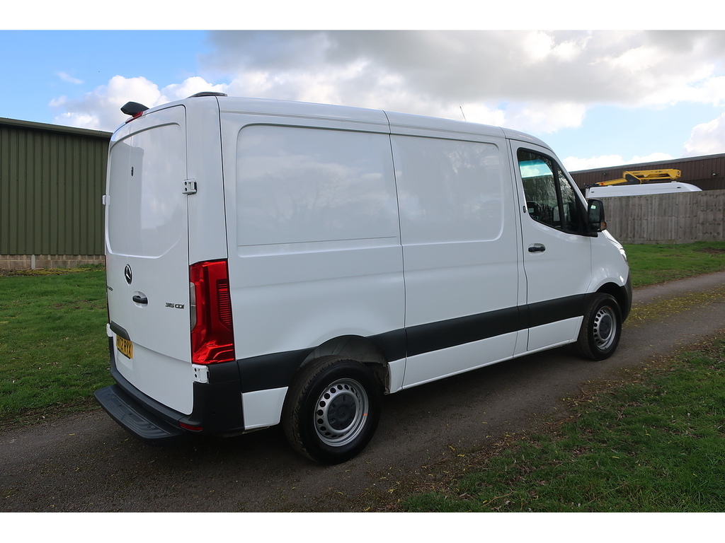 Mercedes-Benz Sprinter 2.0 315 Cdi Progressive Panel Van G-tro HN72RYX White #2