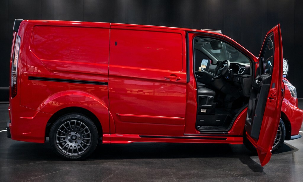 Ford Transit Custom 2.0 320 Limited CJ71SVE Red #4