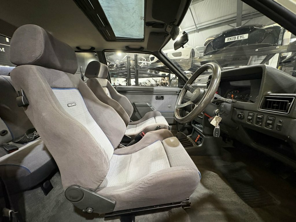 Ford Escort Se Cabrio All-white White #19