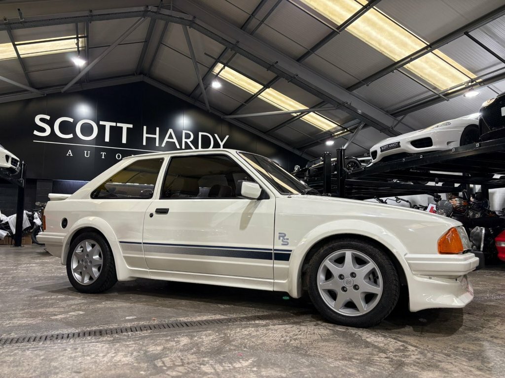 Ford Escort Se Cabrio All-white White #17