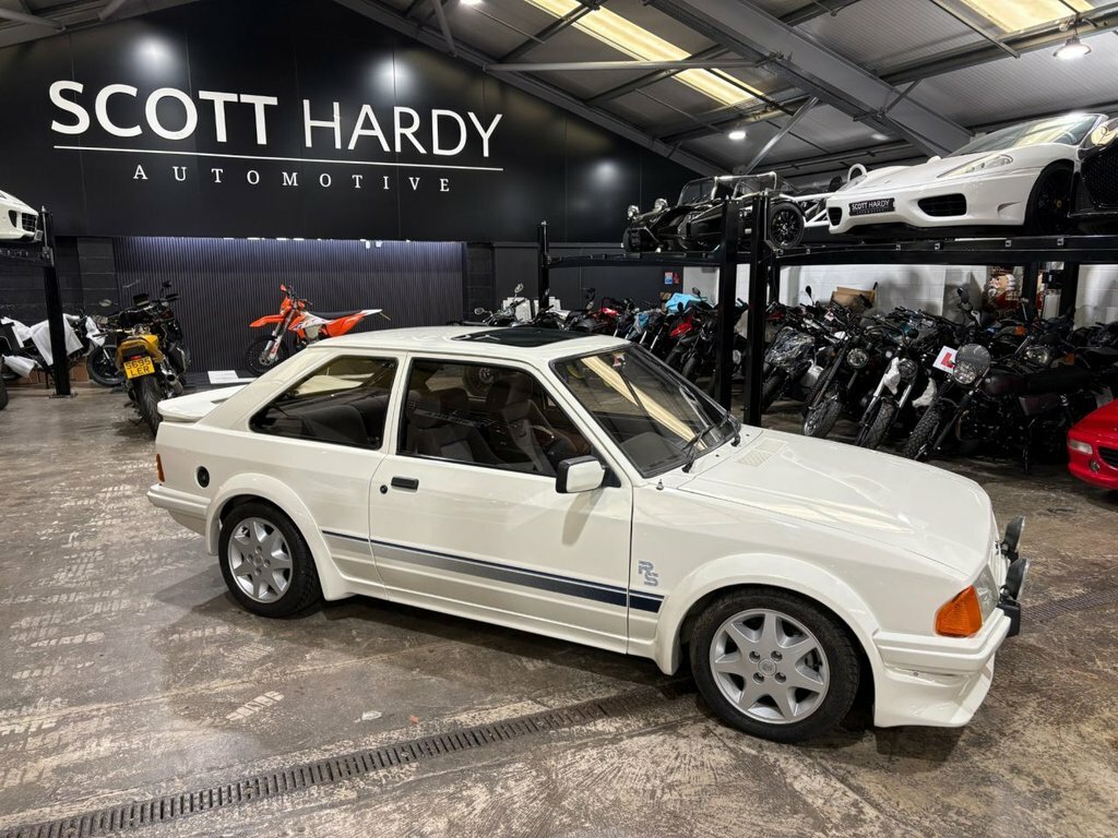 Ford Escort Se Cabrio All-white White #12