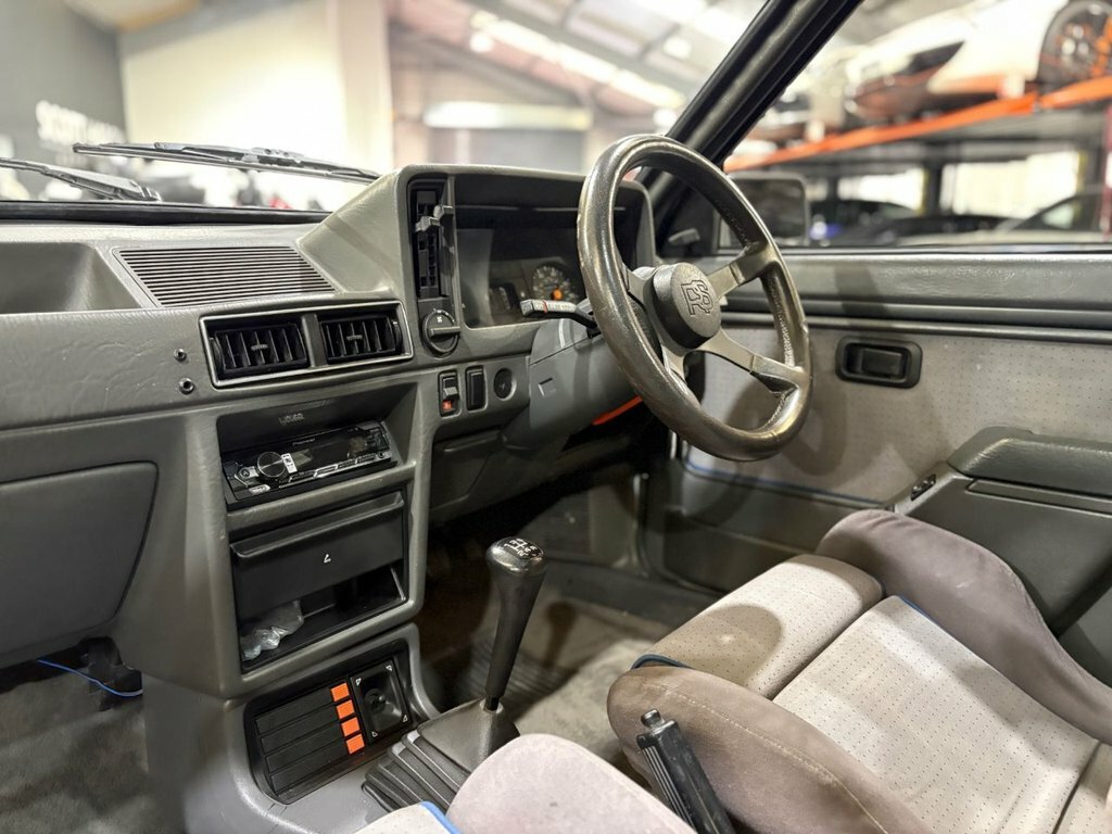 Ford Escort Se Cabrio All-white White #32