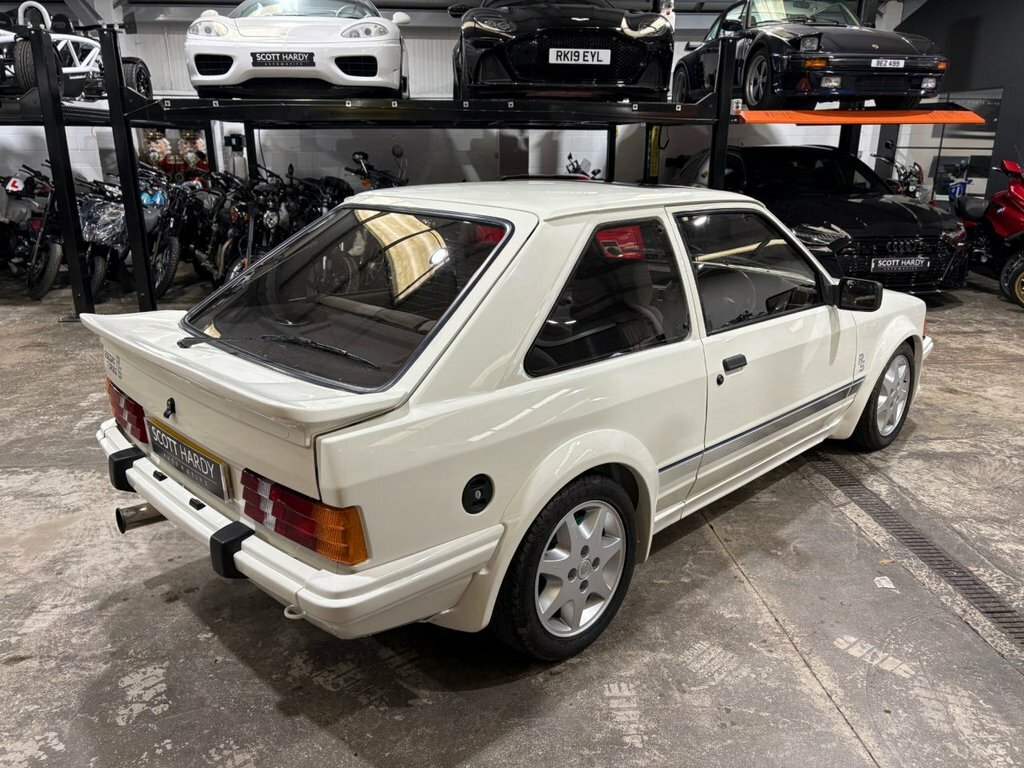 Ford Escort Se Cabrio All-white White #14