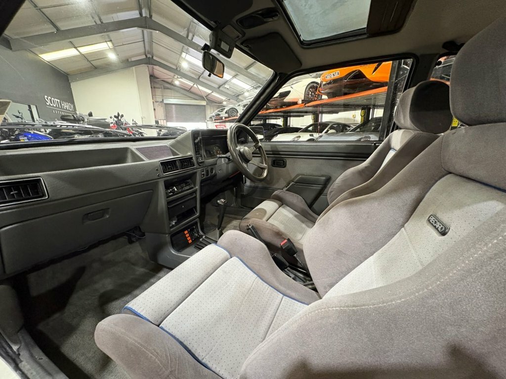 Ford Escort Se Cabrio All-white White #27