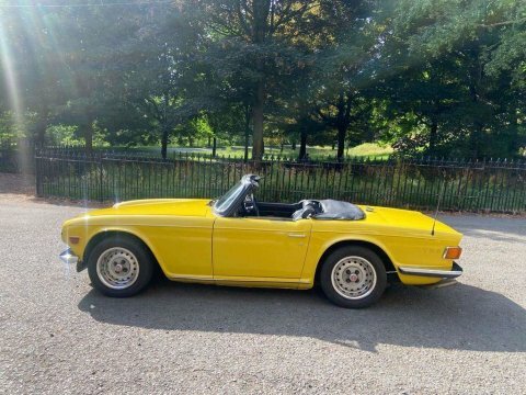 Triumph TR6 2.5 2.5 Pi Yellow
