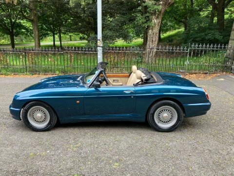 MG RV8 4.0 Blue #2