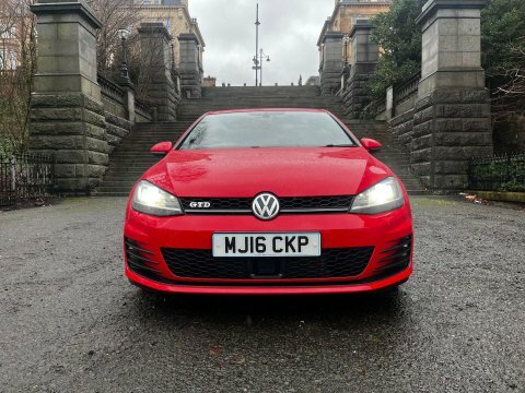 Volkswagen Golf 2.0 Golf Gtd MJ16CKP Red #4
