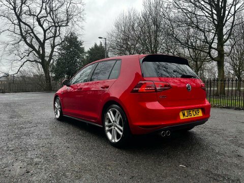 Volkswagen Golf 2.0 Golf Gtd MJ16CKP Red #3