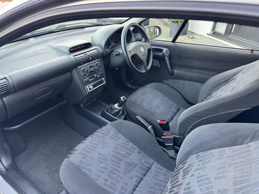 Vauxhall Tigra Coupe 1.6 16V Silver #5