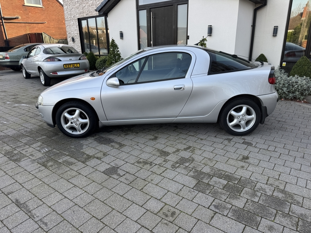 Vauxhall Tigra Coupe 1.6 16V Silver #2