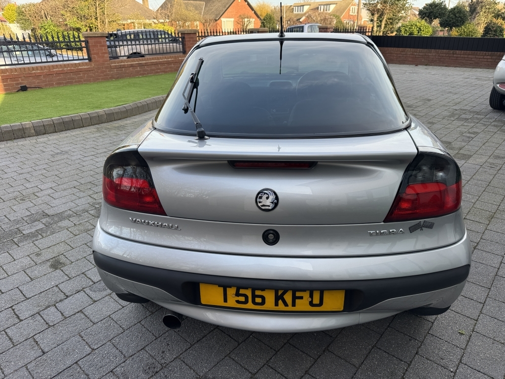 Vauxhall Tigra Coupe 1.6 16V Silver #4