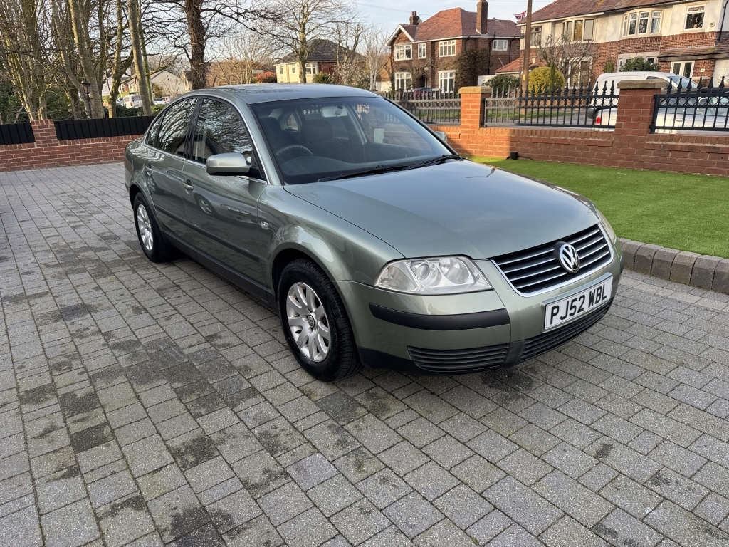 Volkswagen Passat 2.0 S Green #4