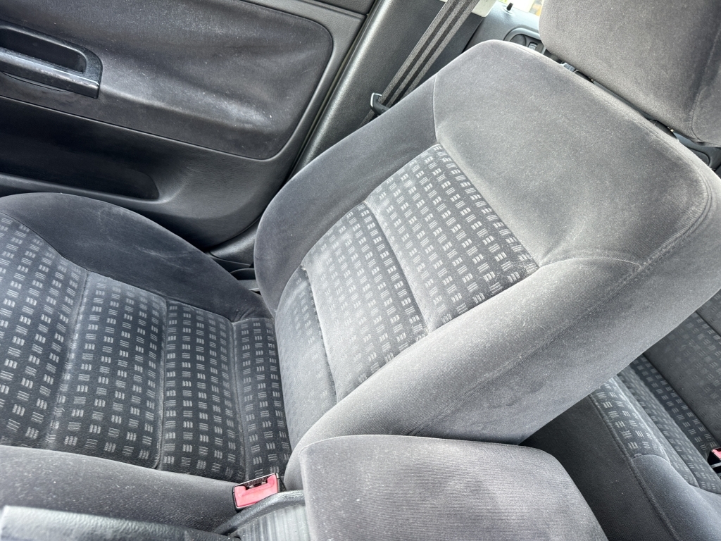 Volkswagen Passat 2.0 S Green #8