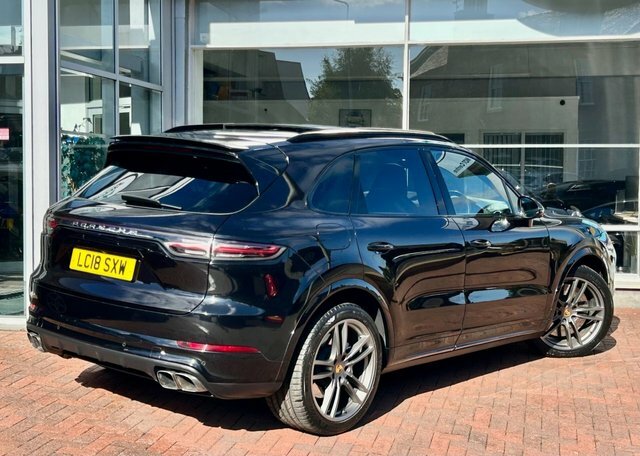 Porsche Cayenne 4.0T V8 Turbo Suv Black #3