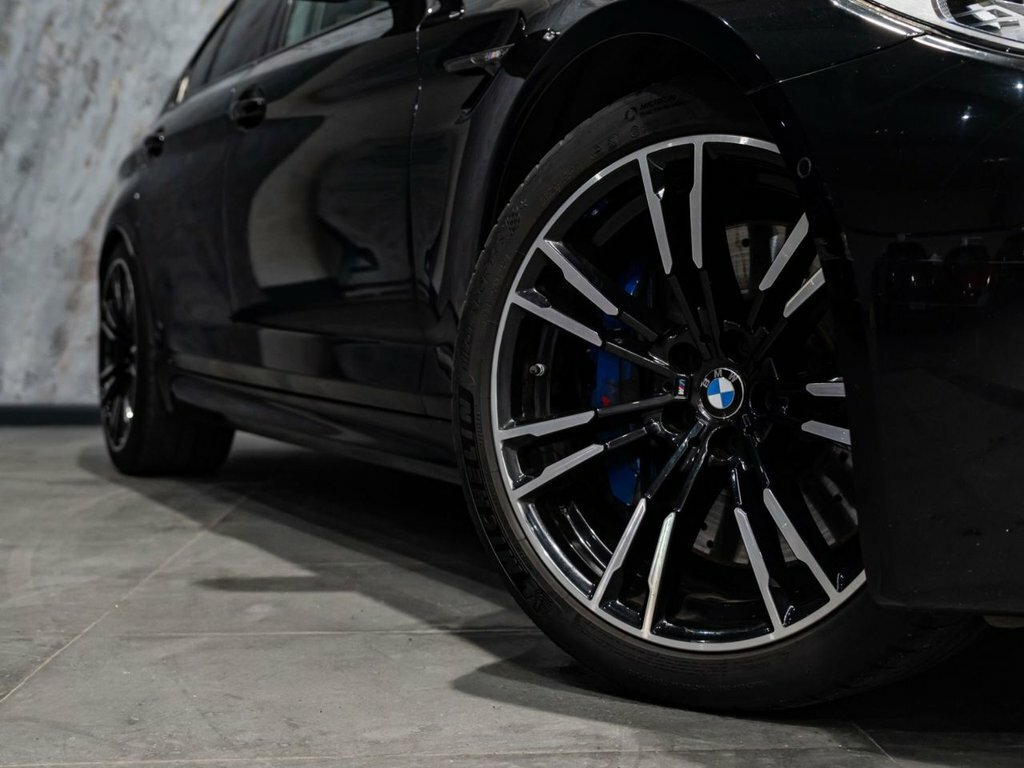 BMW M5 4.4L Null YR19AOH Black #5