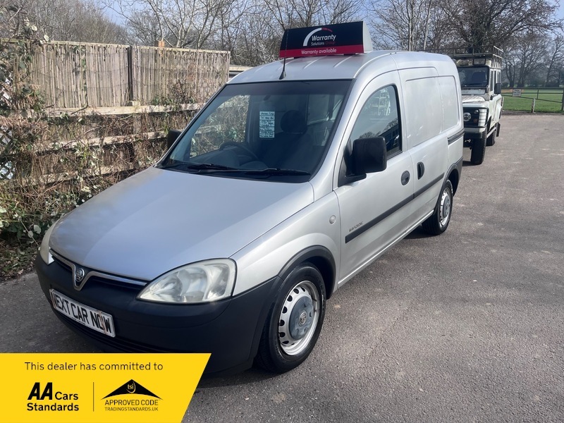 Vauxhall Combo 1.2 2000 Cdti Swb Hc 69 Bhp White #1