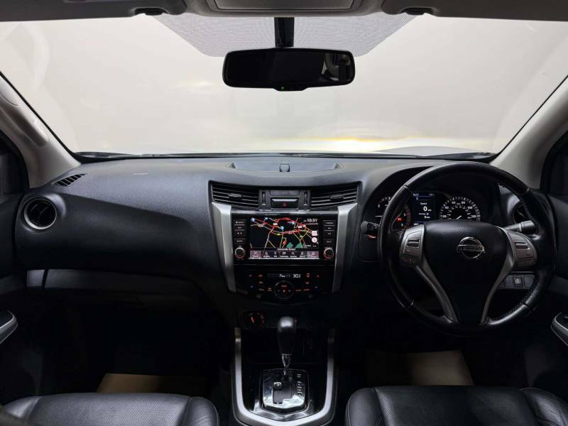 Nissan Navara 2.3 Navara Tekna Dci 4Wd - 2019 69 YE69EXL Silver #3