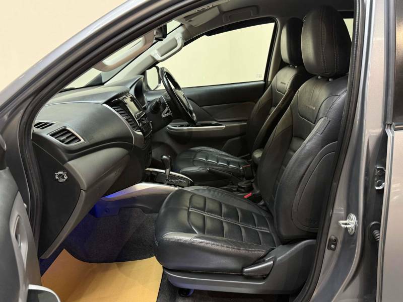 Mitsubishi L200 2.4 L200 Barbarian Di-d 4Wd - 2017 67 WA67ZFN Grey #4