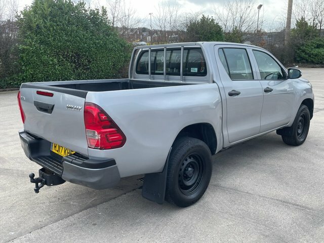 Toyota HILUX D-4d Active Pickup Double HJ17KHF Silver #3
